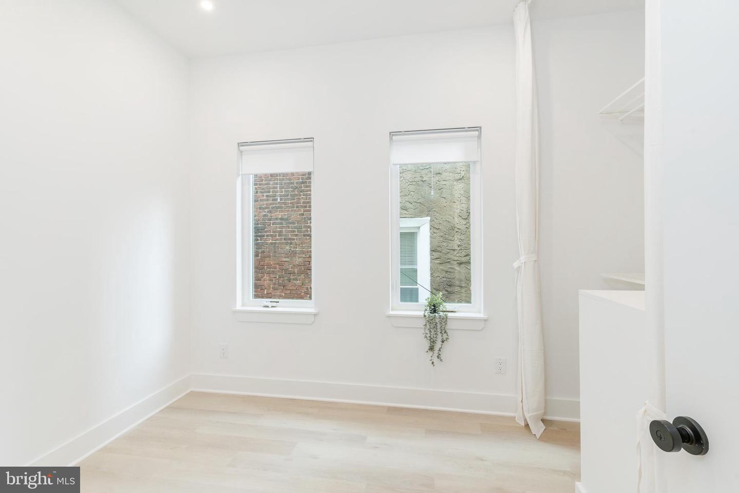 4037 Powelton Ave Property Photo 29