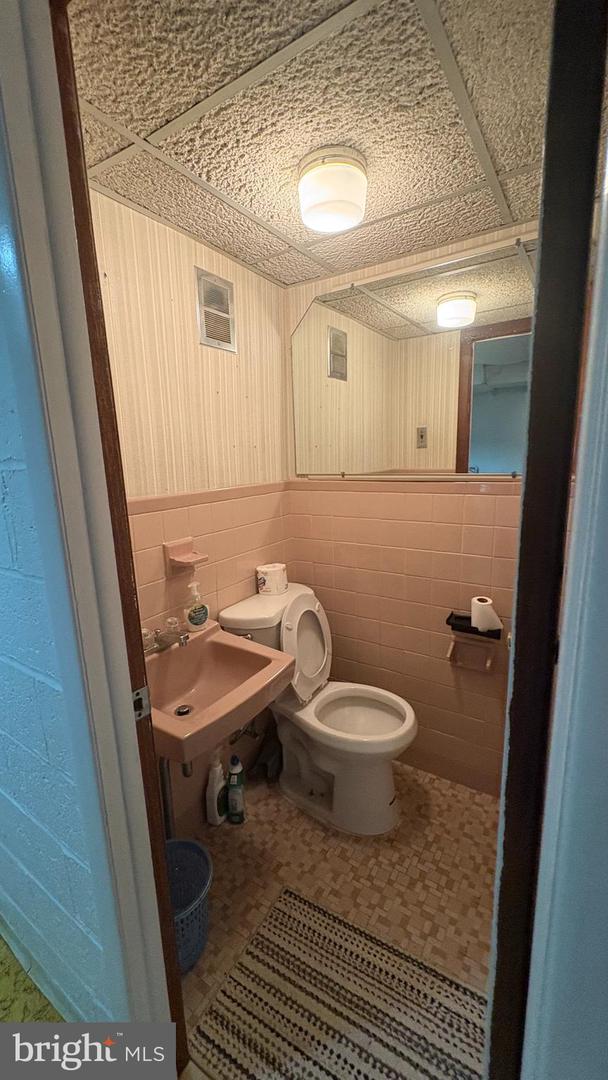 2814 Disston St Property Photo 11