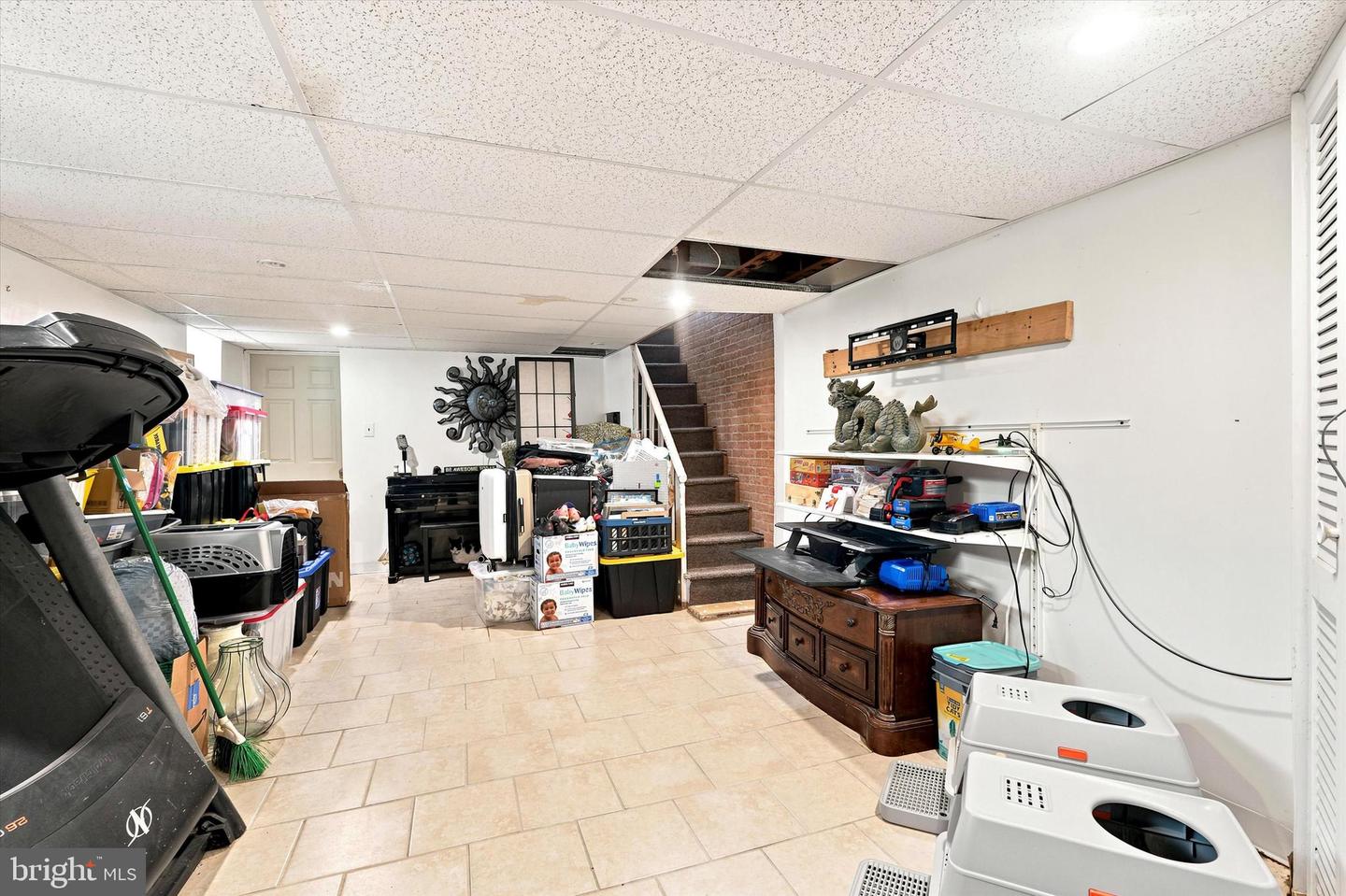 955 Allengrove St Property Photo 24