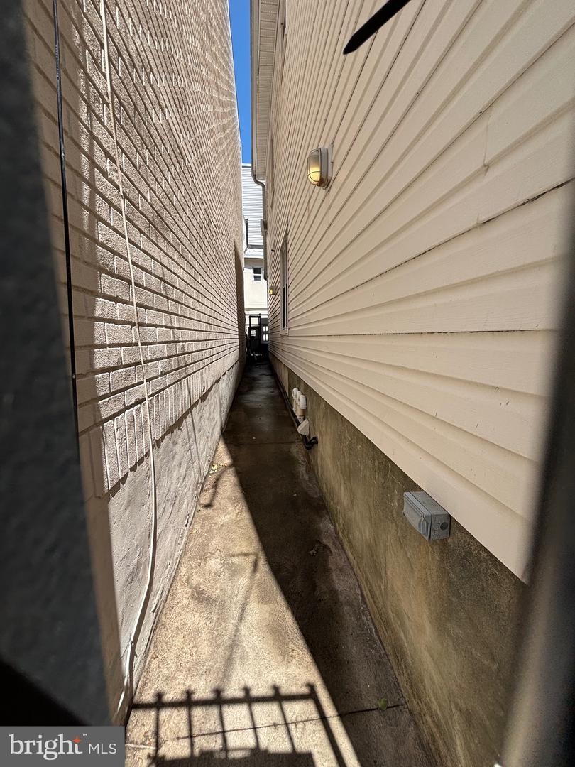 435 E Wildey St Property Photo 13