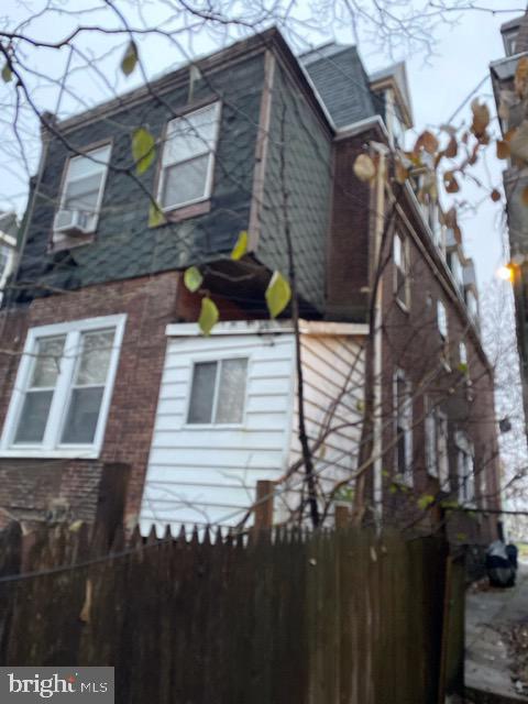 1217 S 47th St Property Photo 3