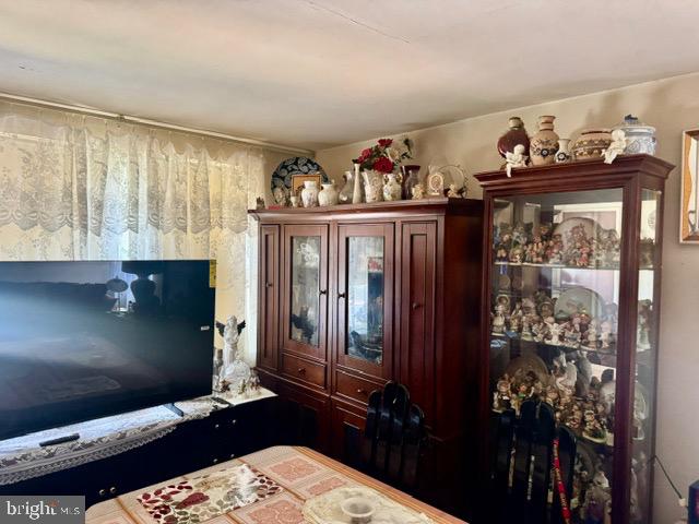 9509 Clark St Property Photo 17