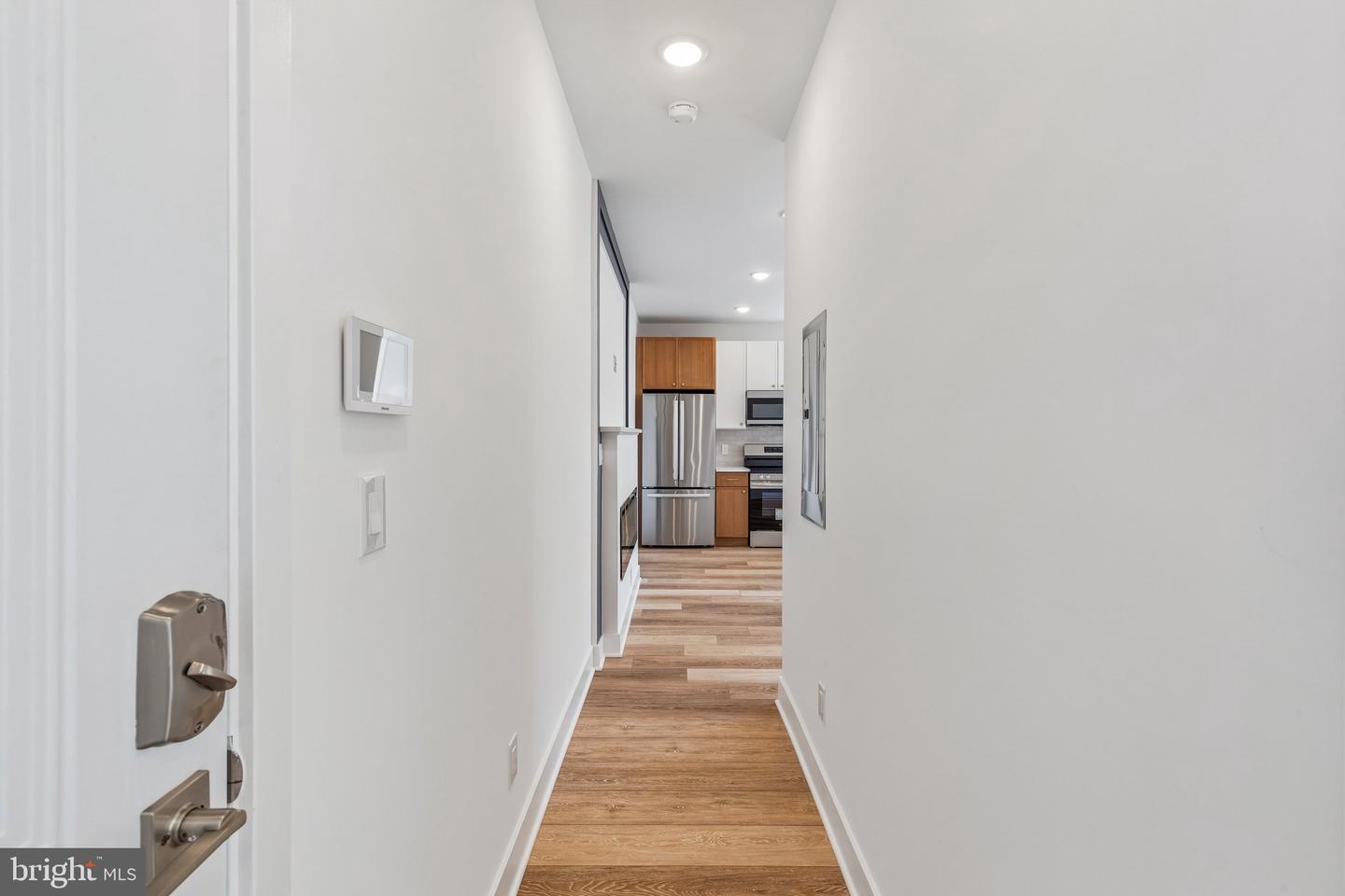 4820 Chester Ave #402 Property Photo 12