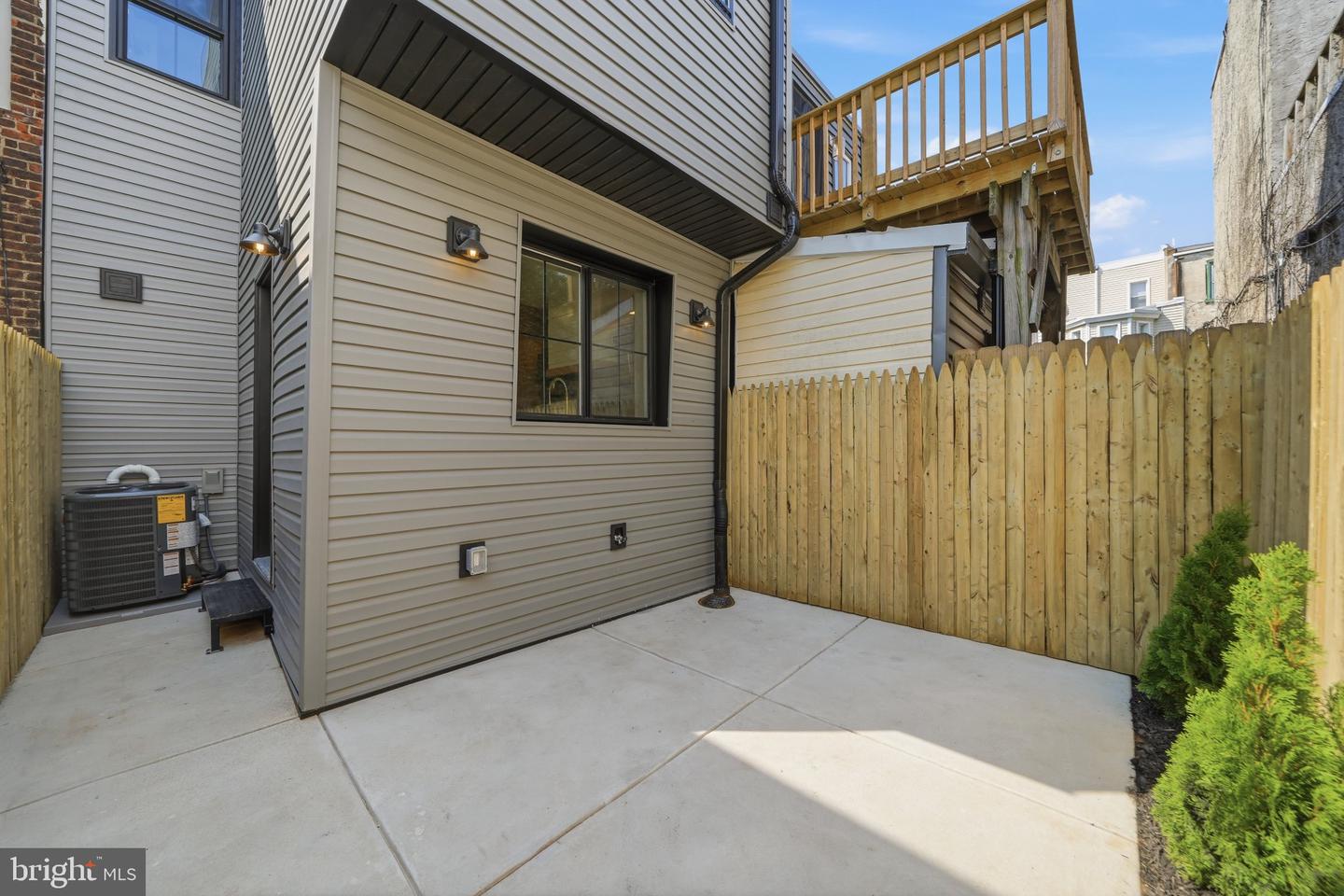 2216 Tulip St Property Photo 16