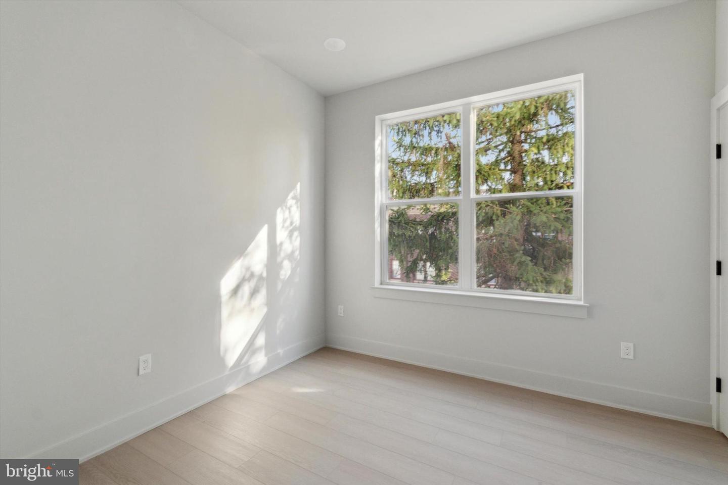 5521 Wayne Ave #507 Property Photo 13