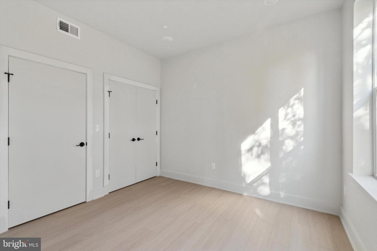 5521 Wayne Ave #507 Property Photo 14