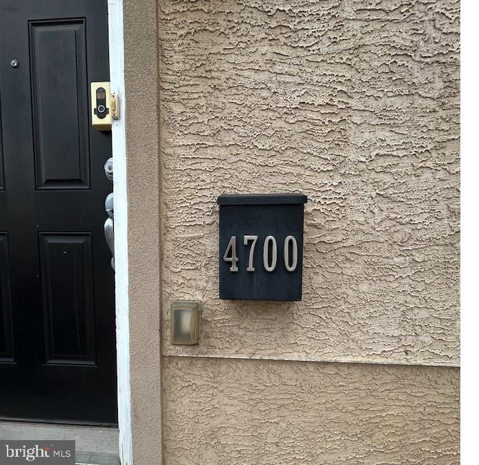 4700 Smick St Property Photo 4