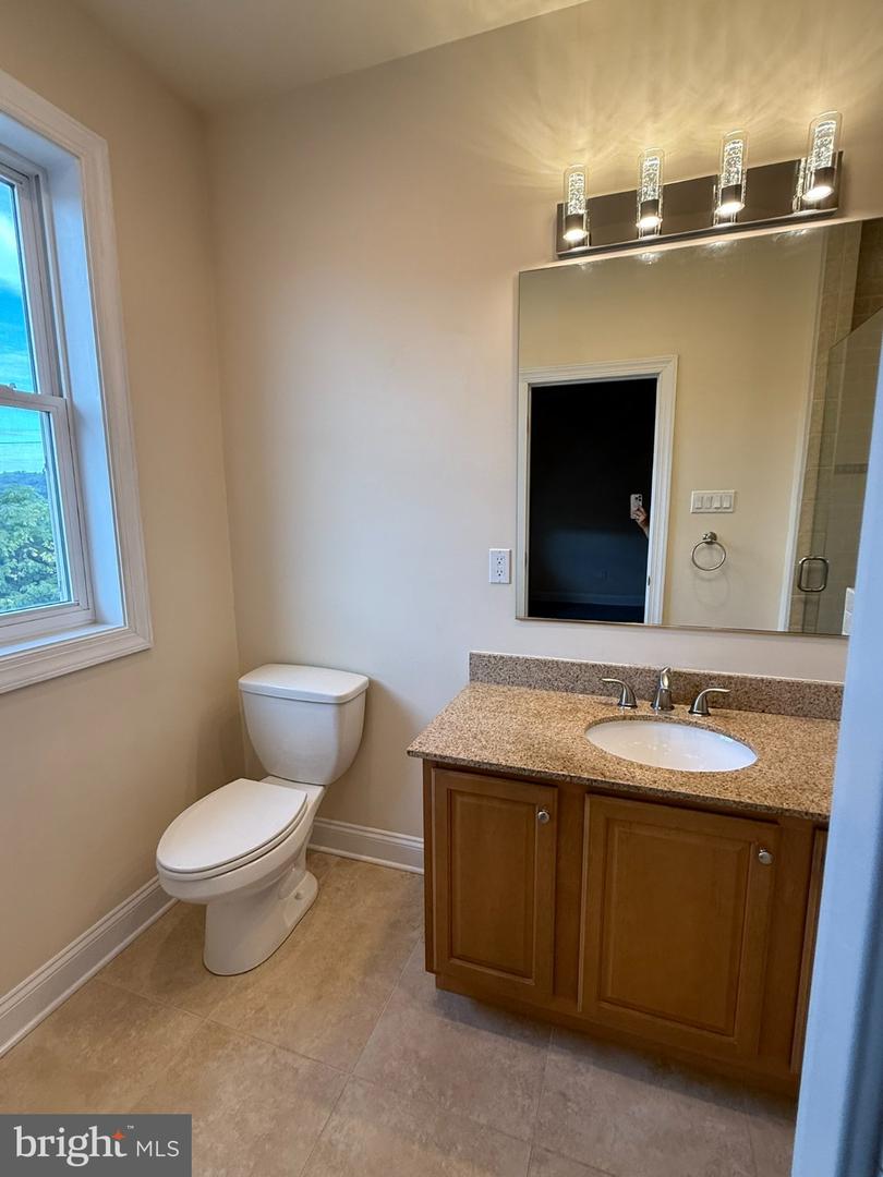 4700 Smick St Property Photo 26