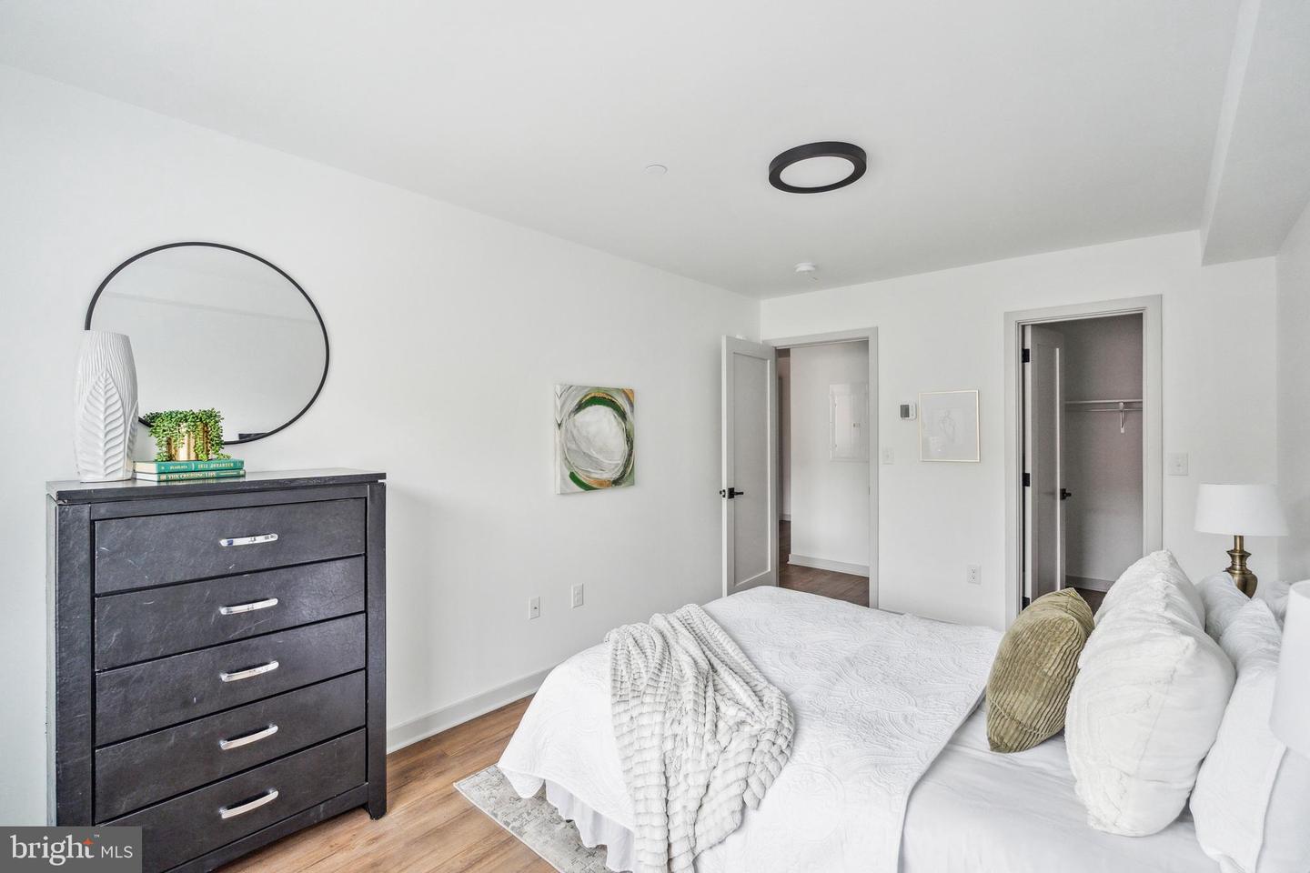 6515 Ridge Ave #608 Property Photo 6