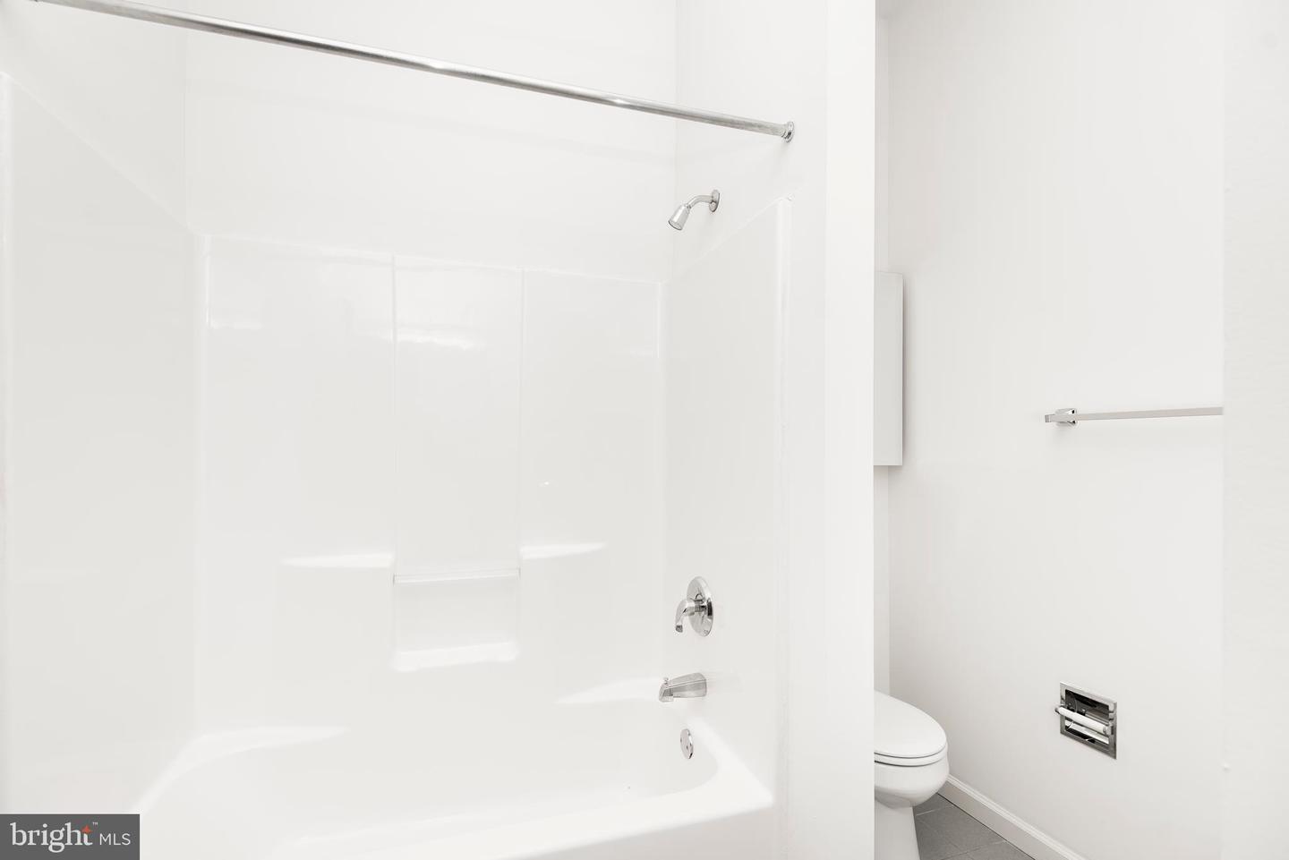 1825 Spruce St #2f Property Photo 4