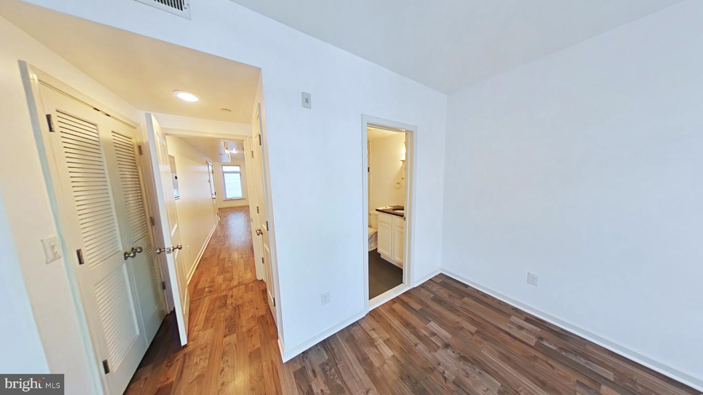 6619 Ridge Ave #303 Property Photo 3