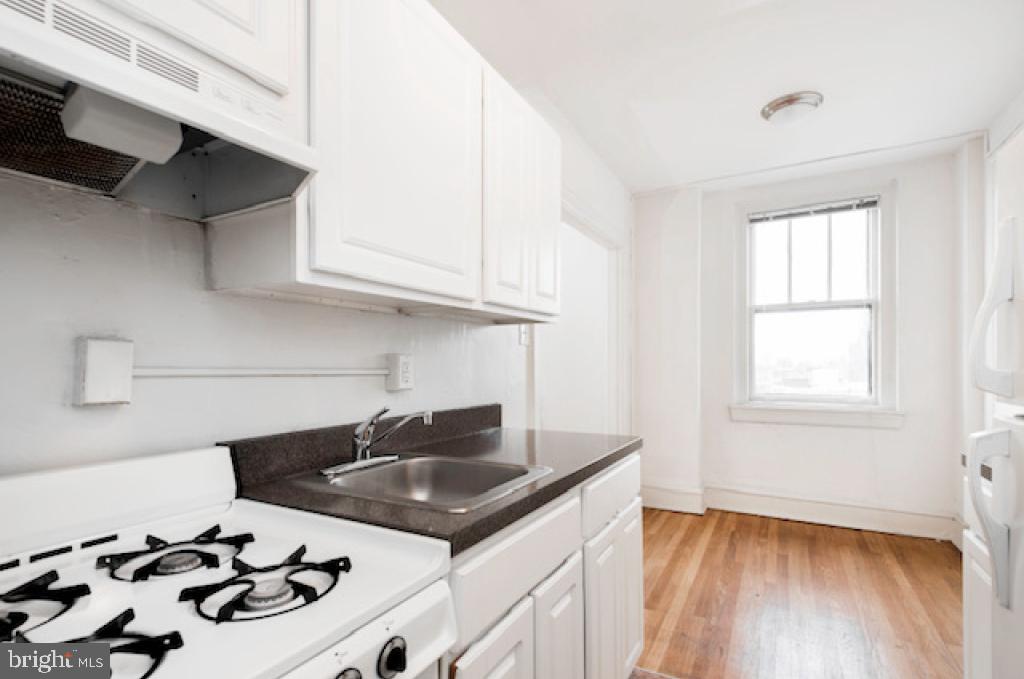 2100-2 Walnut St #10c Property Photo 29