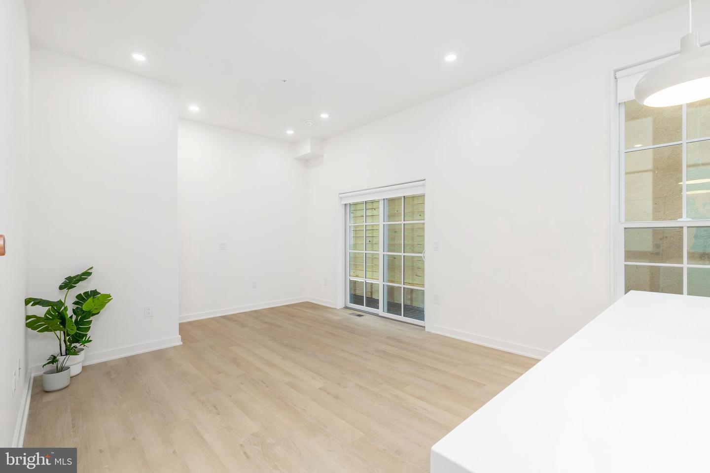 1424 Germantown Ave Property Photo 37
