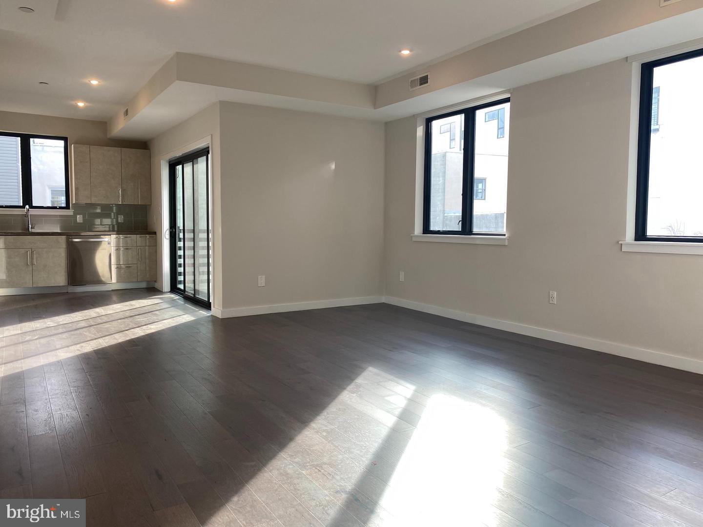 938 NEW MARKET ST #303 Property Photo 1