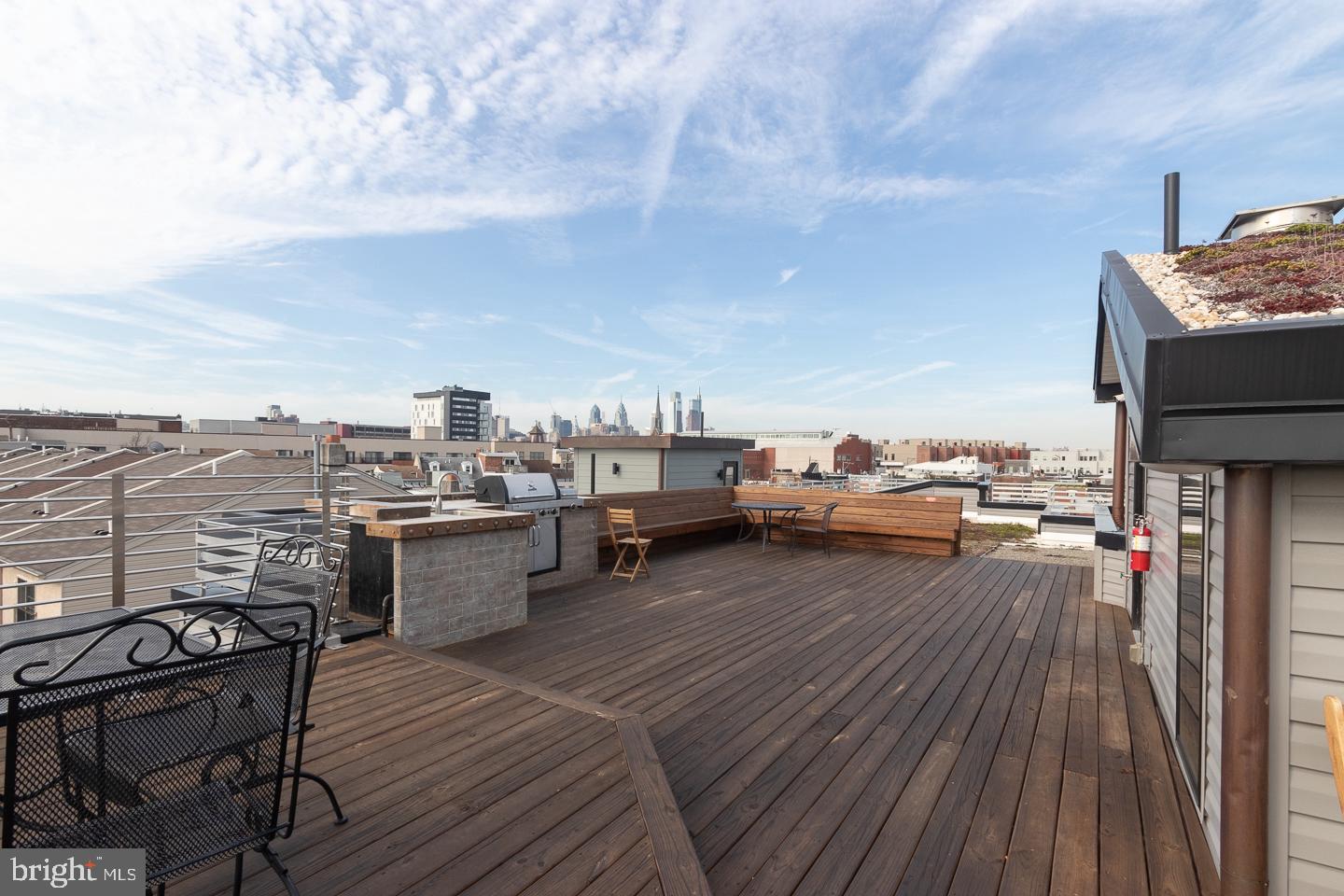 938 New Market St #303 Property Photo 12