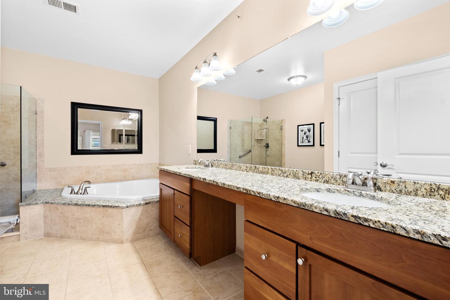 500 Regatta Dr #2540 Property Photo 29