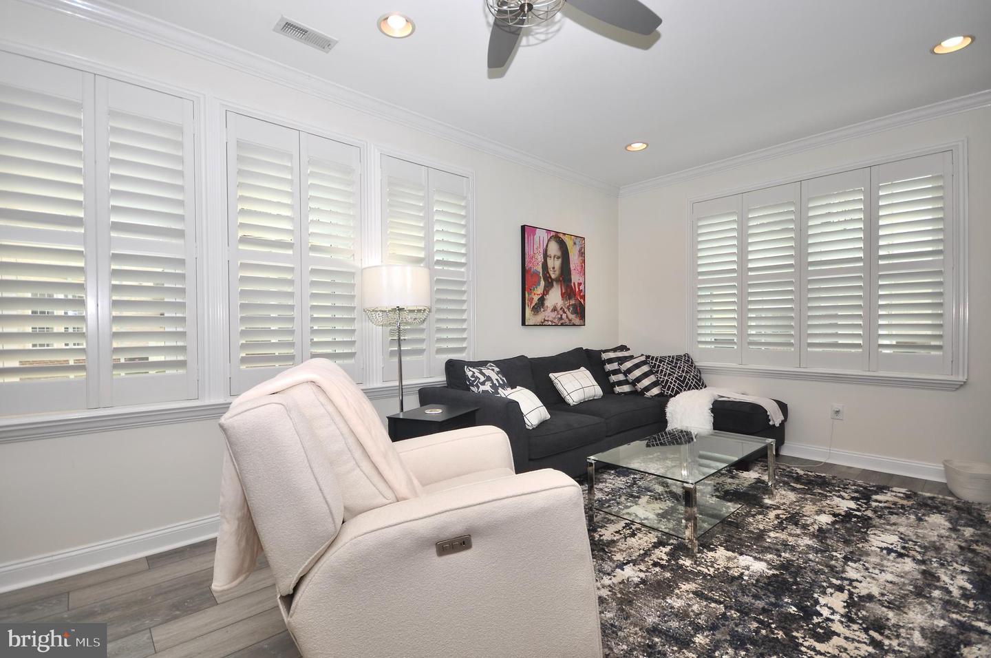 3201 Capri Dr Property Photo 6