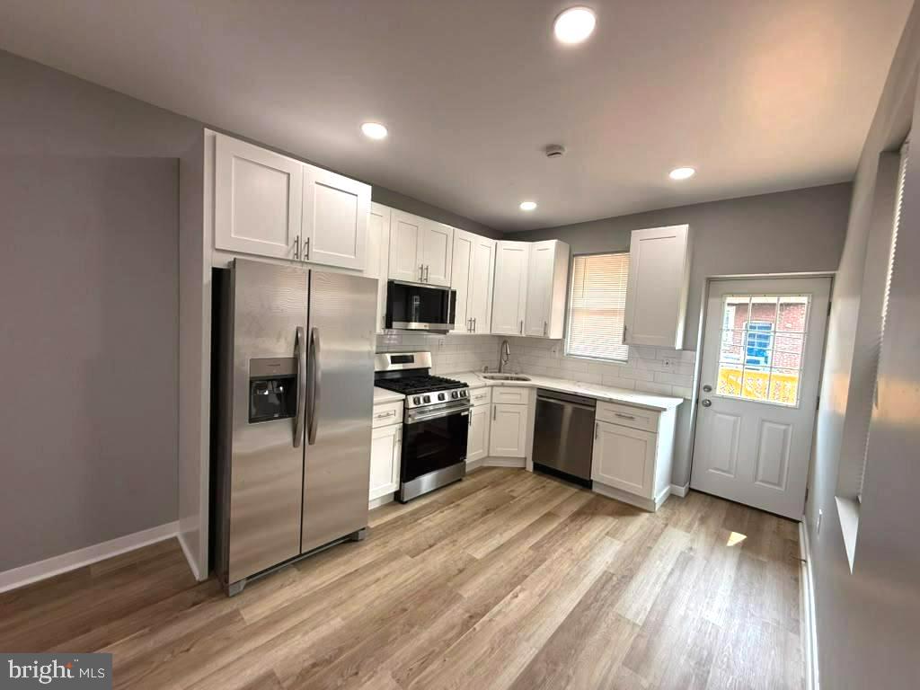 4621 N Camac St Property Photo 3