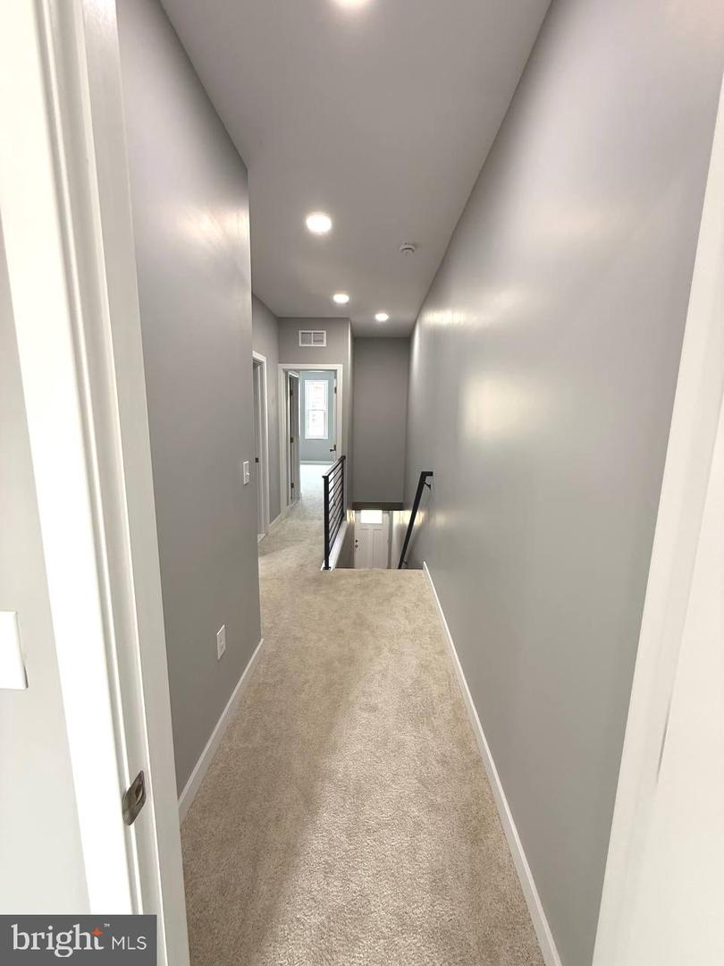 4621 N Camac St Property Photo 12