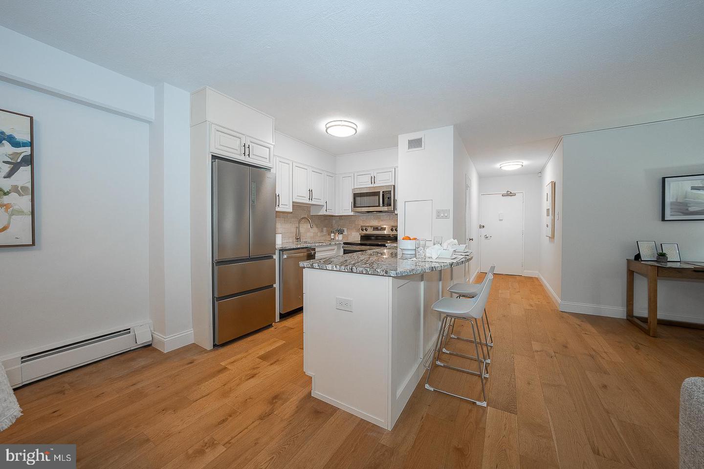 1900 John F Kennedy Blvd #402 Property Photo 7