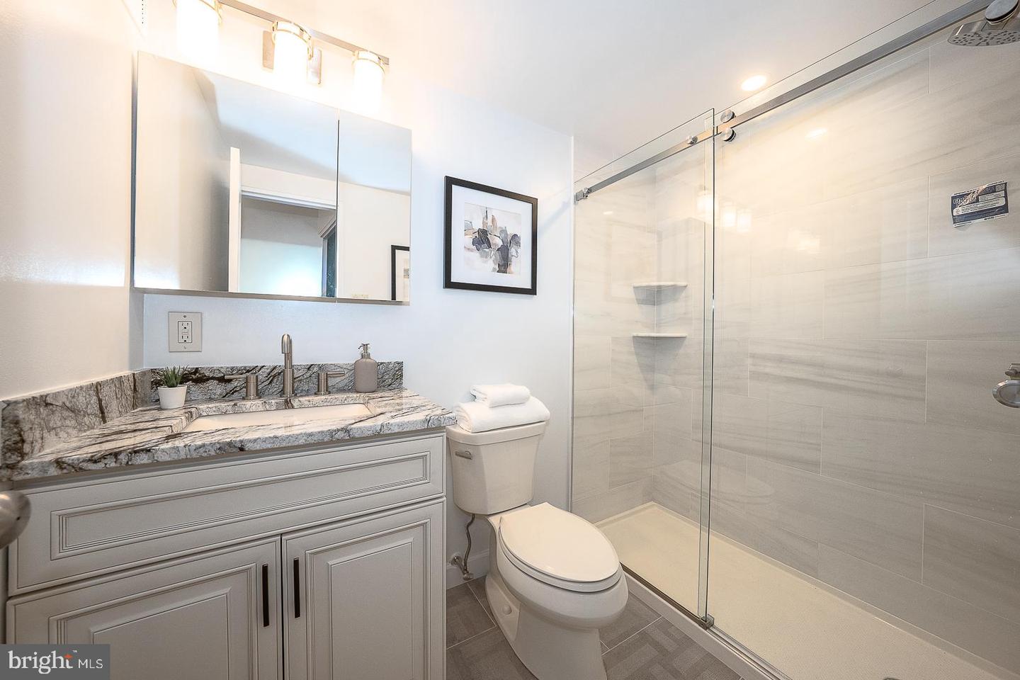 1900 John F Kennedy Blvd #402 Property Photo 23
