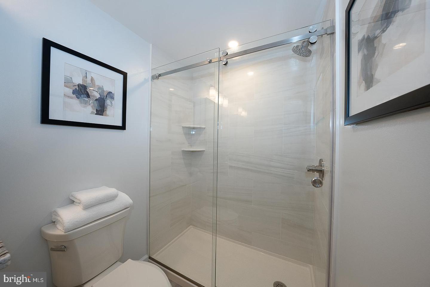 1900 John F Kennedy Blvd #402 Property Photo 25