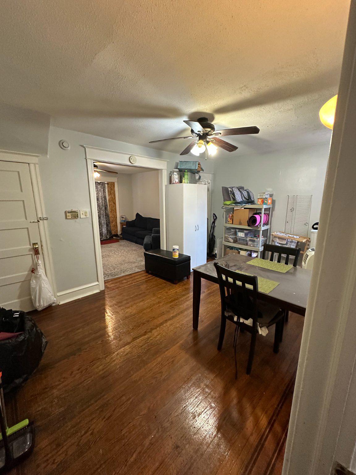 625 E Stafford St Property Photo 5