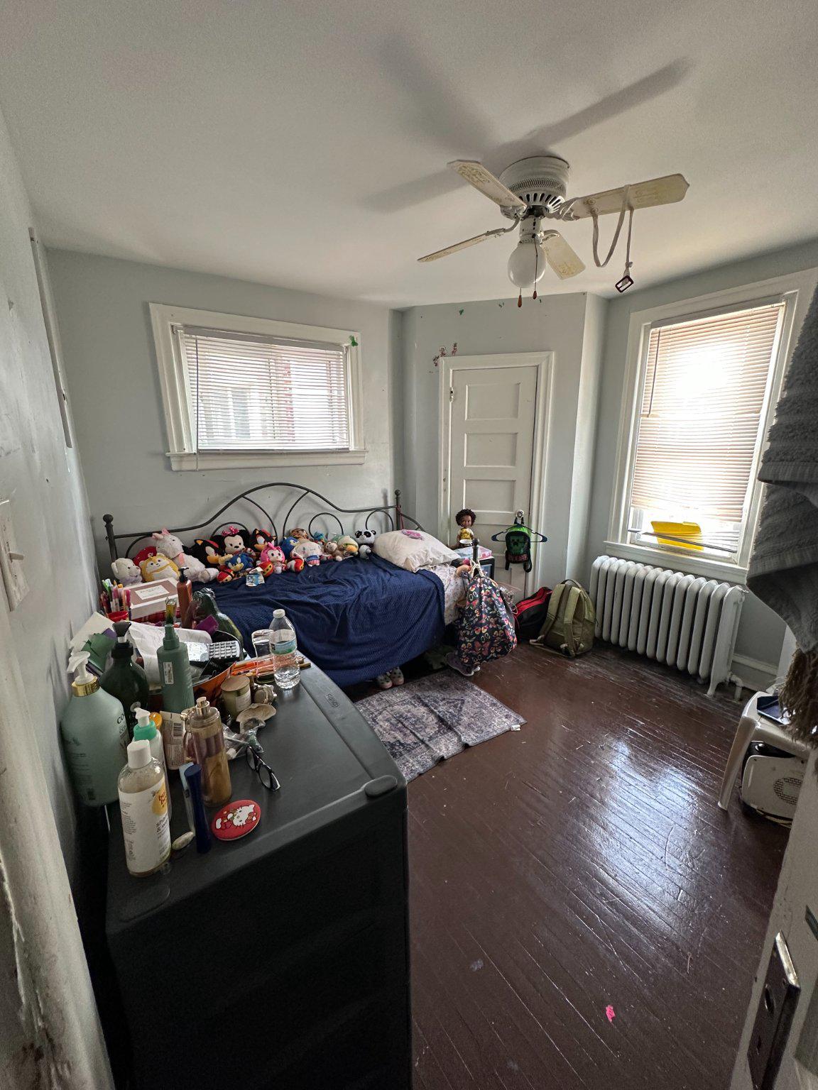 625 E Stafford St Property Photo 9
