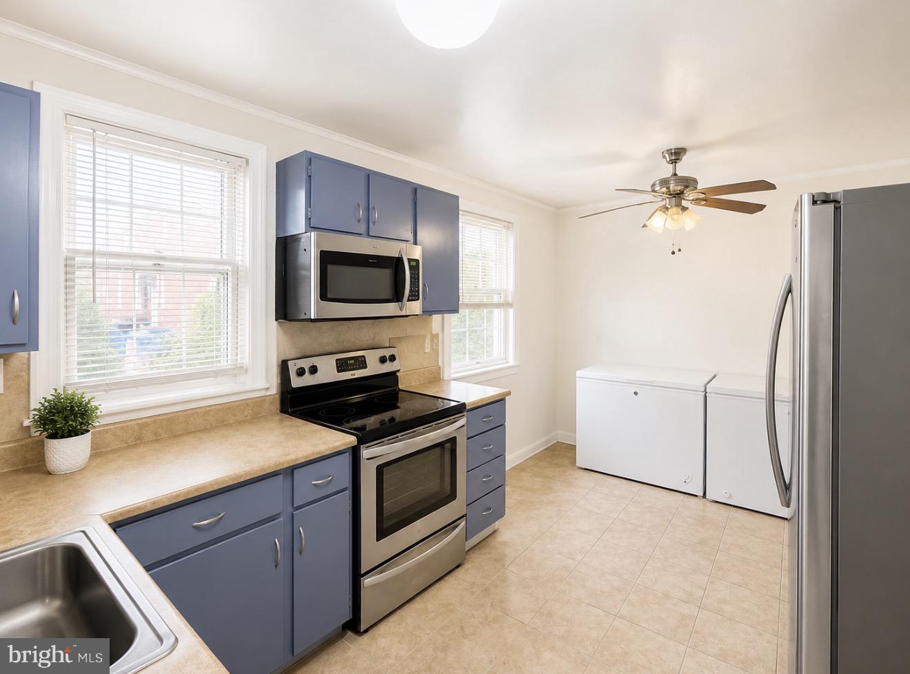 1221 Knorr St Property Photo 11