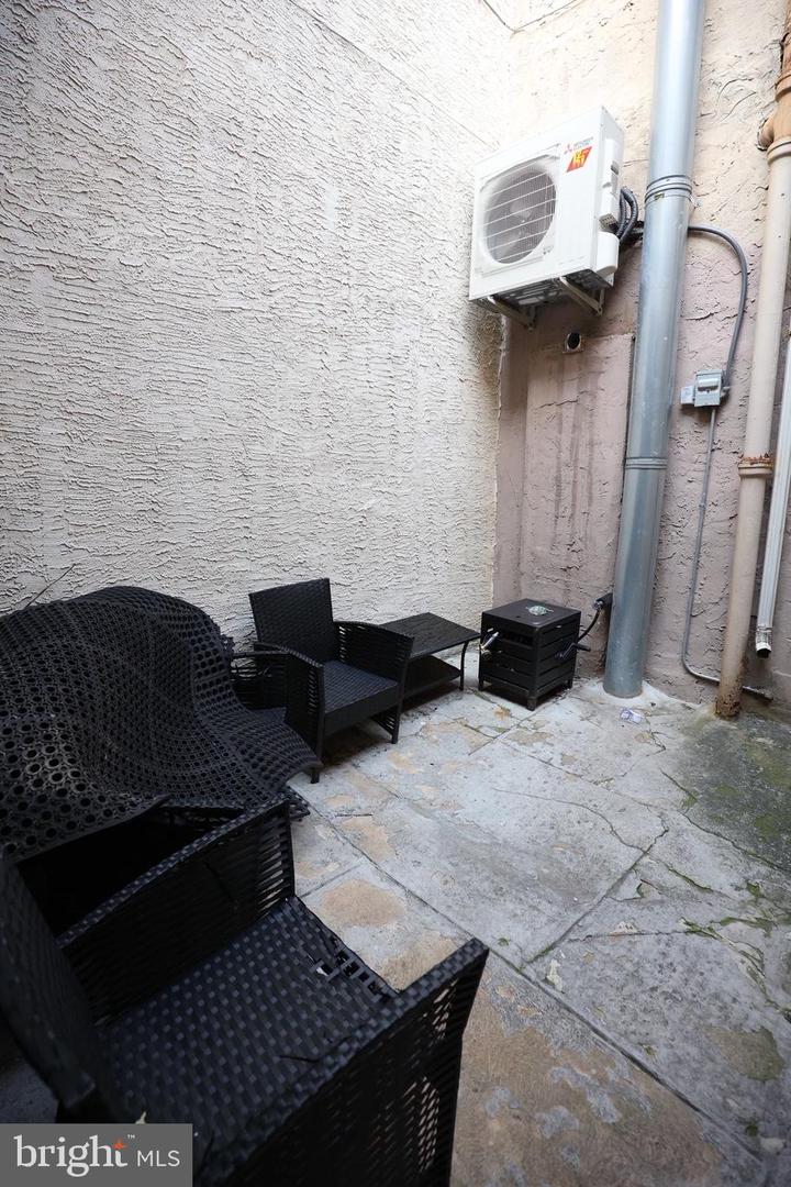 808 E Passyunk Ave Property Photo 15