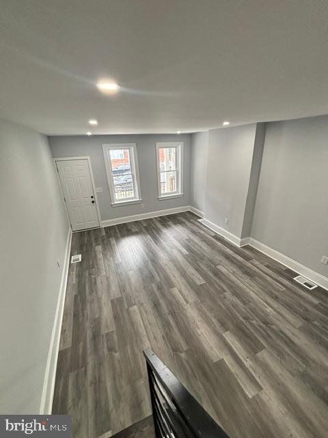 2037 E Cumberland St Property Photo 2