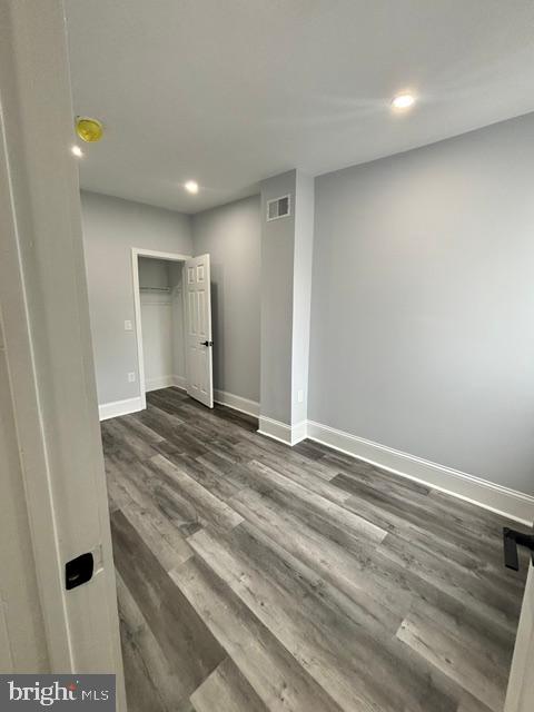 2037 E Cumberland St Property Photo 5