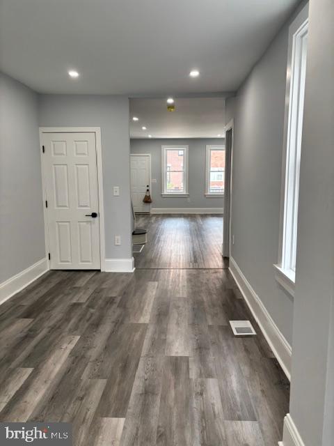 2037 E Cumberland St Property Photo 10