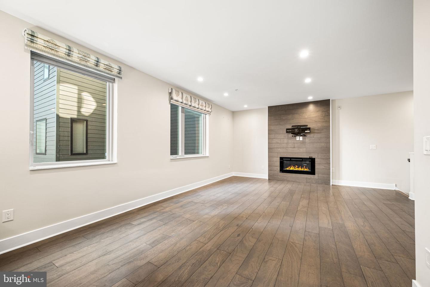 1405 Frankford Ave #304 Property Photo 5