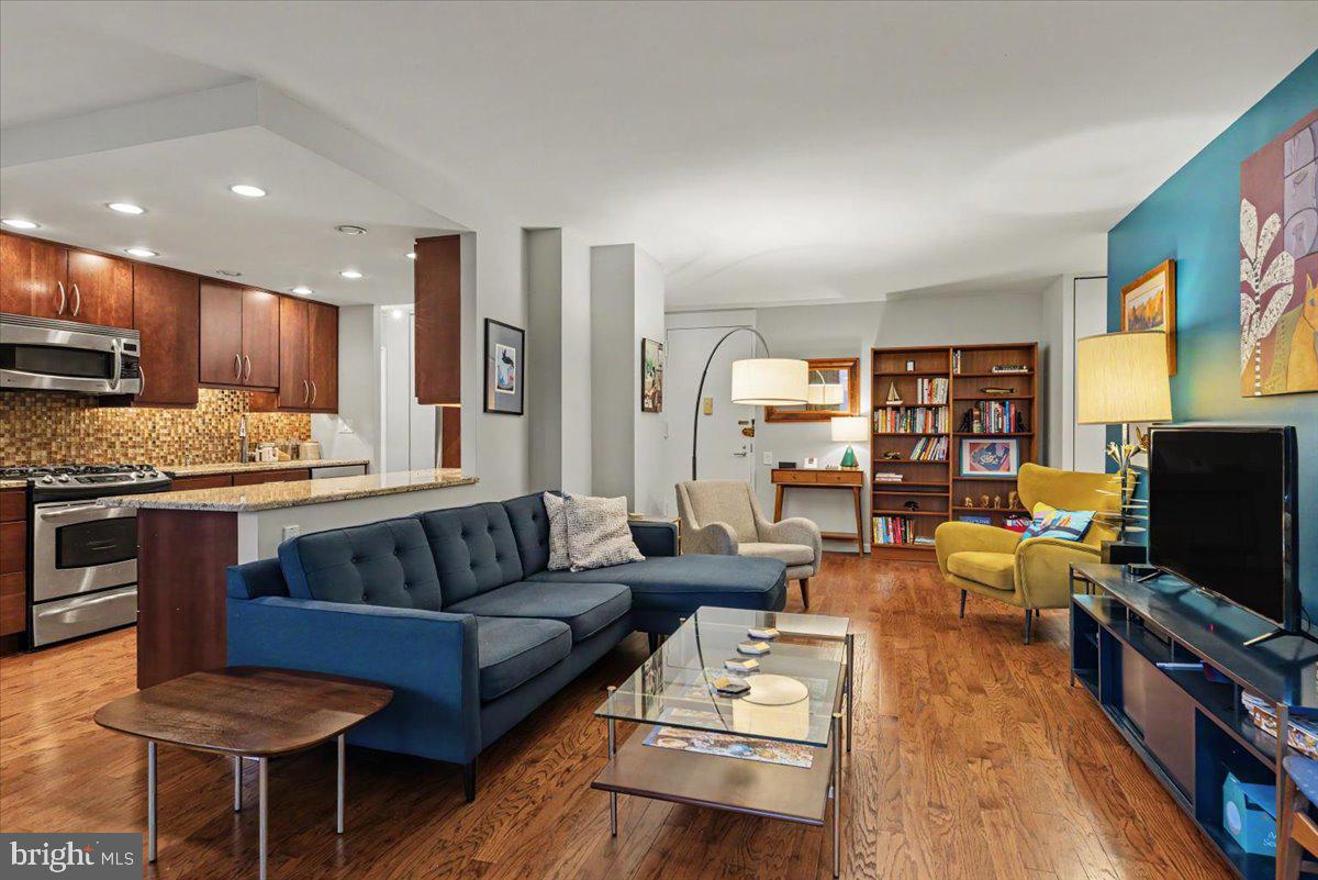 1326-42 SPRUCE ST #1101