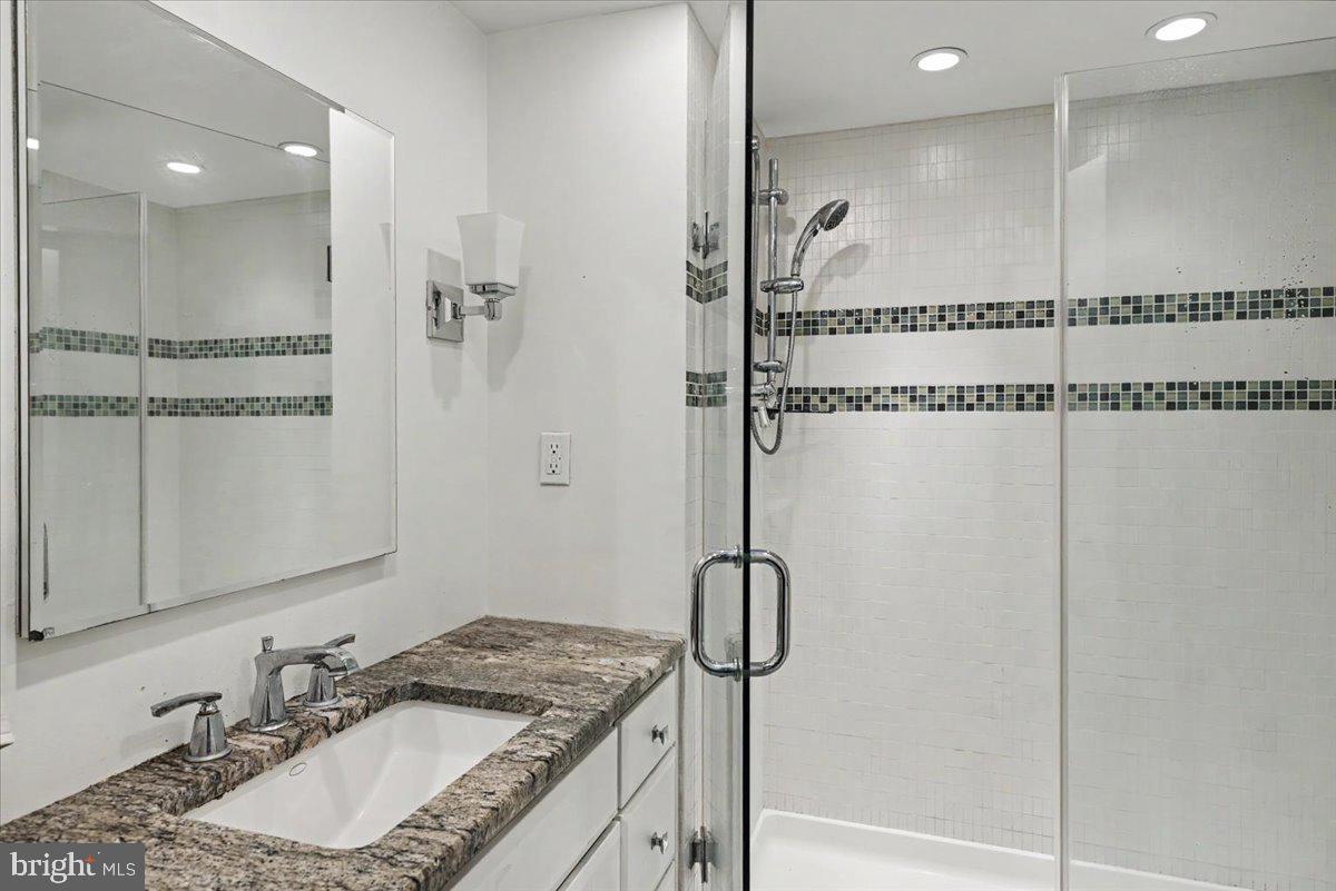 1326-42 Spruce St #1101 Property Photo 14