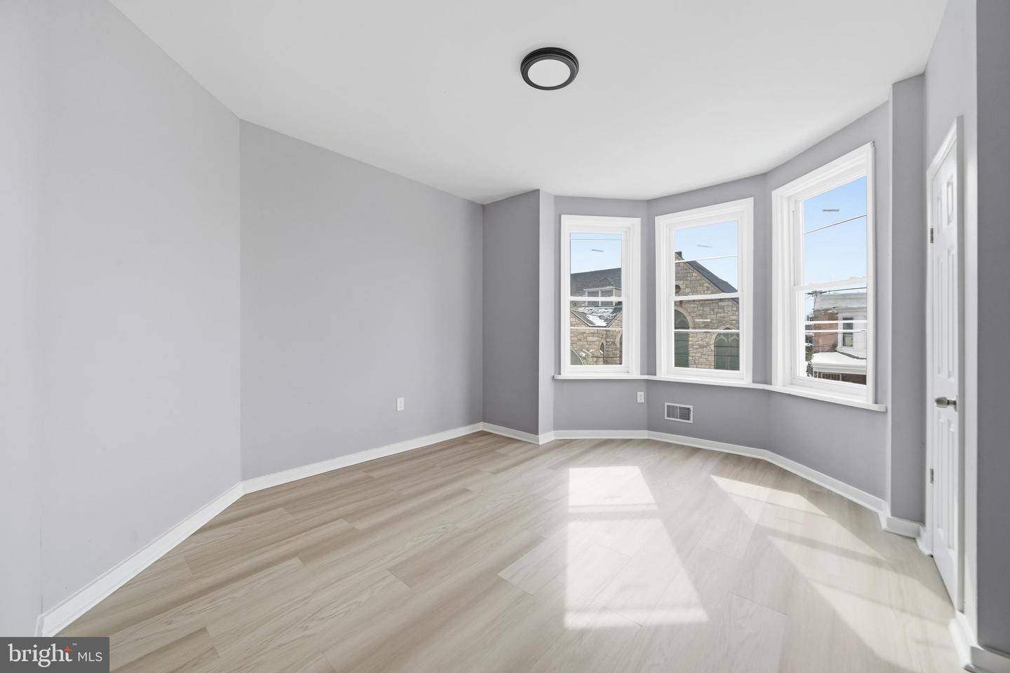 6013 Callowhill St Property Photo 13