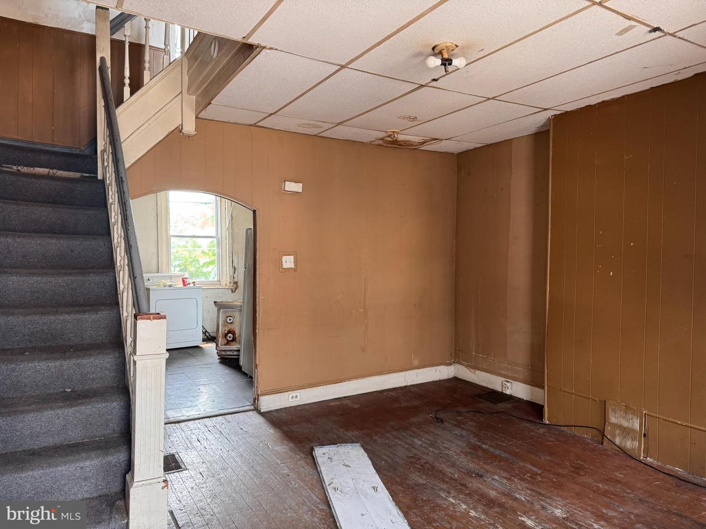 5538 Linmore Ave Property Photo 2