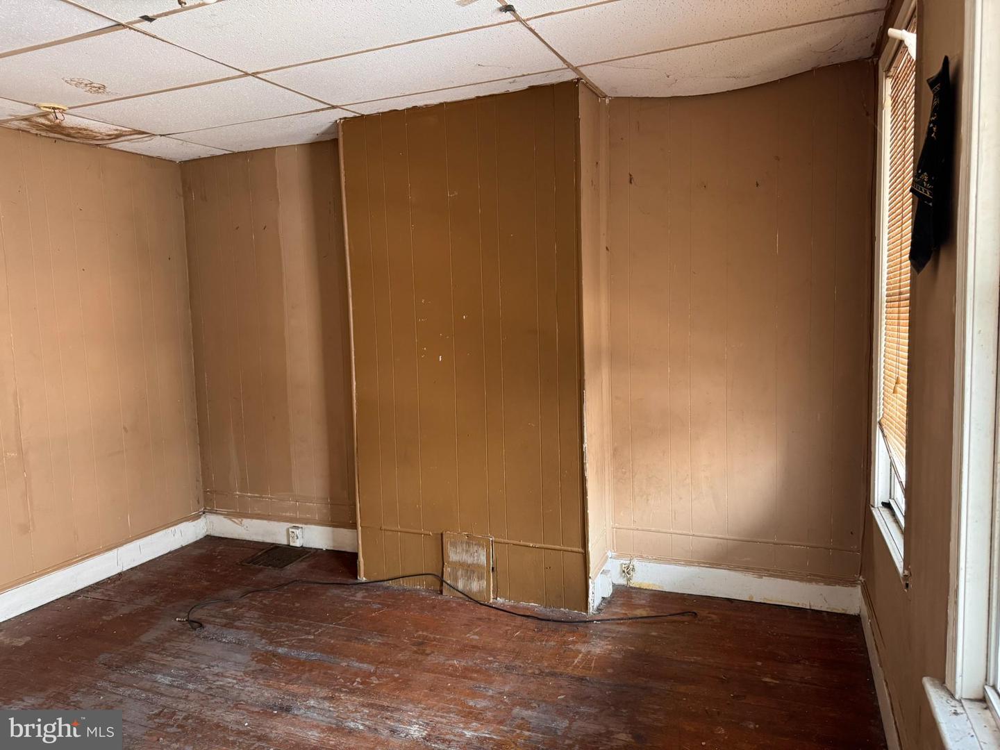 5538 Linmore Ave Property Photo 3