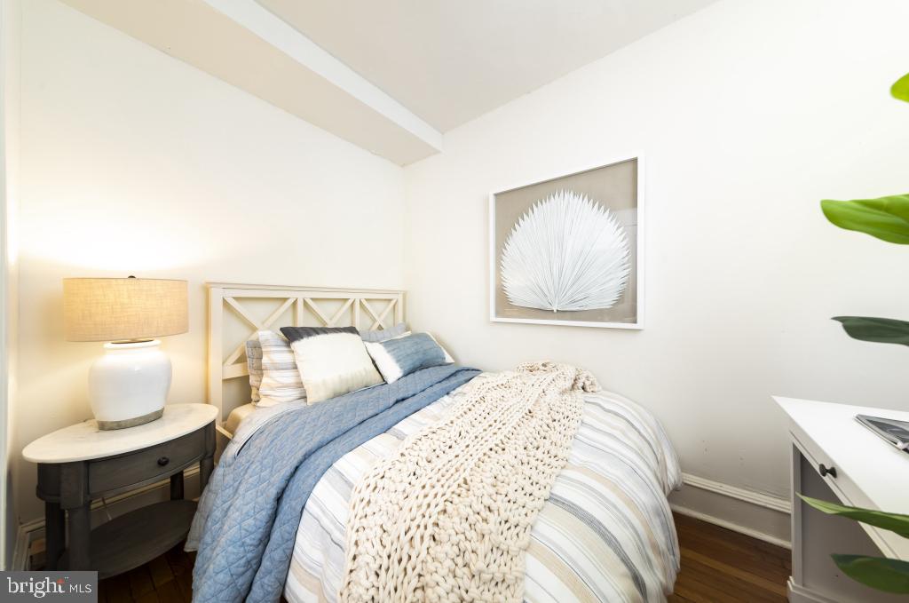 2100-2 Walnut St #5i Property Photo 7