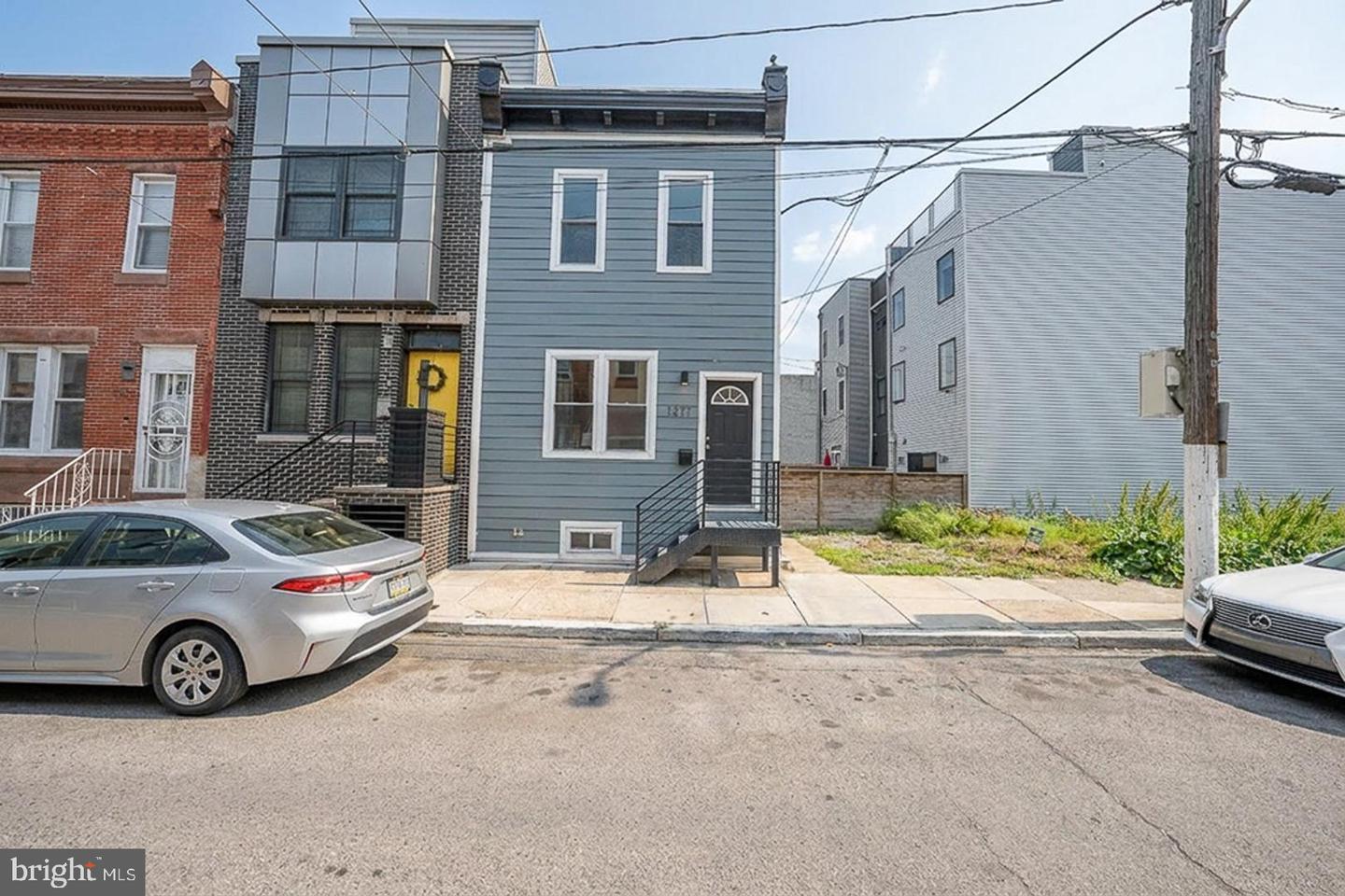 1277 S Ringgold St Property Photo 3