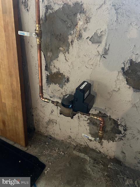 1405 N Dover St Property Photo 8