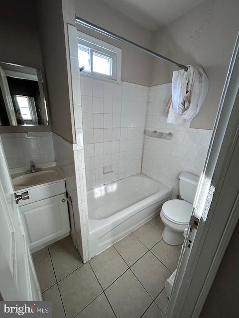 1405 N Dover St Property Photo 10