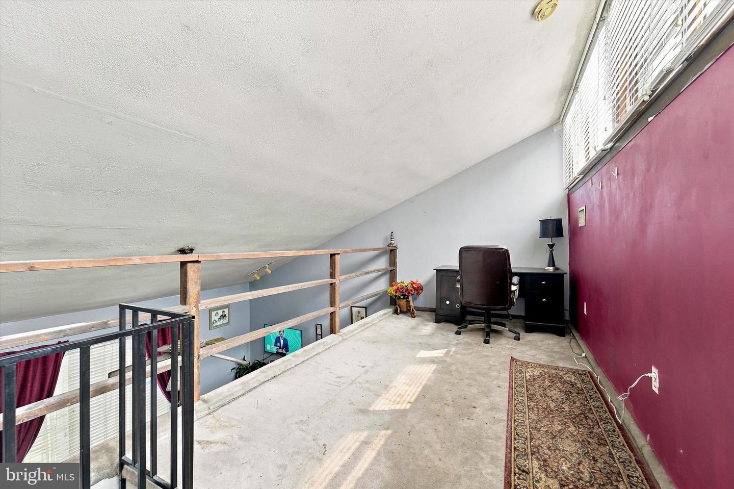 9209 Hegerman St Property Photo 6