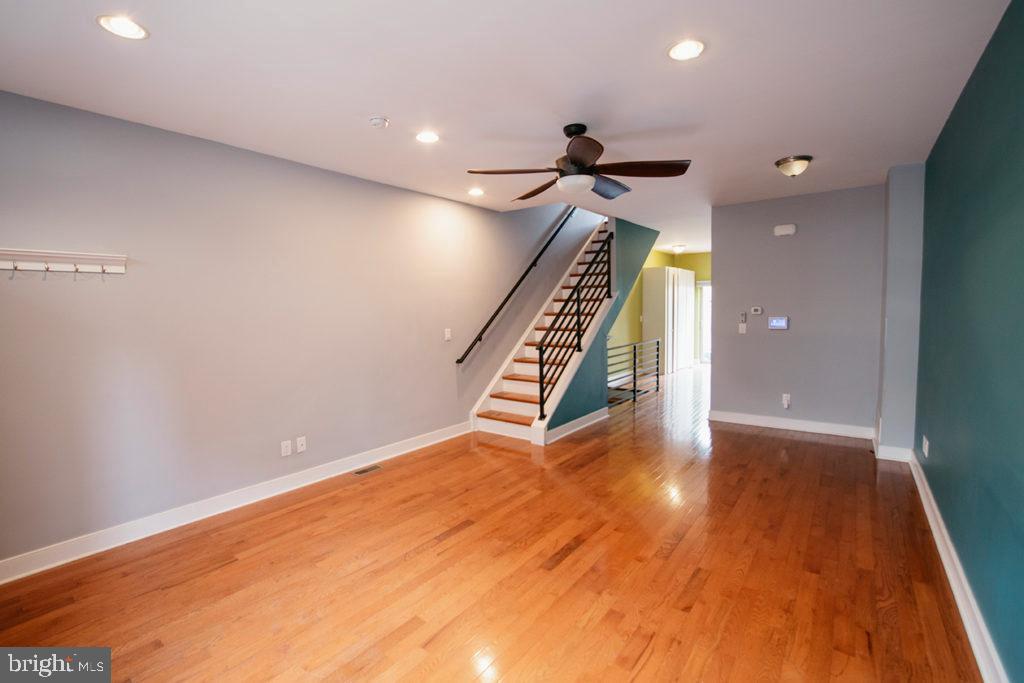 1727 ANNIN ST Property Photo 1