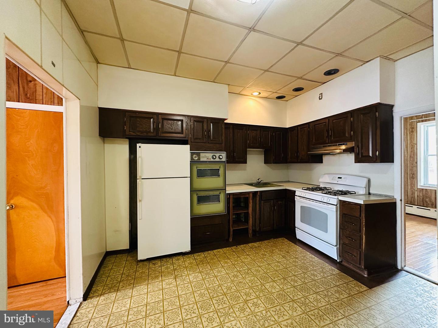 1218 Mckean St Property Photo 12