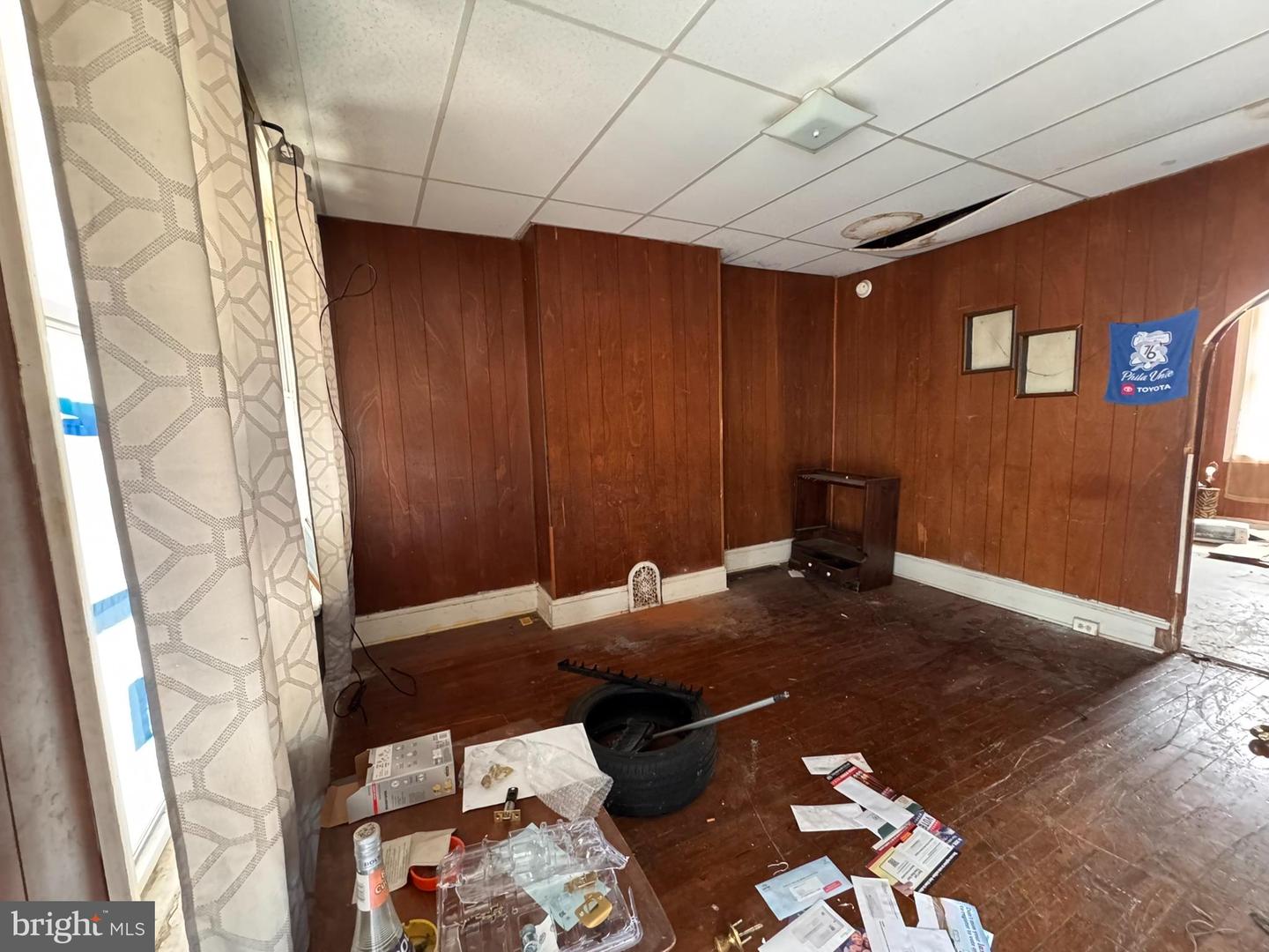 5540 Linmore Ave Property Photo 2