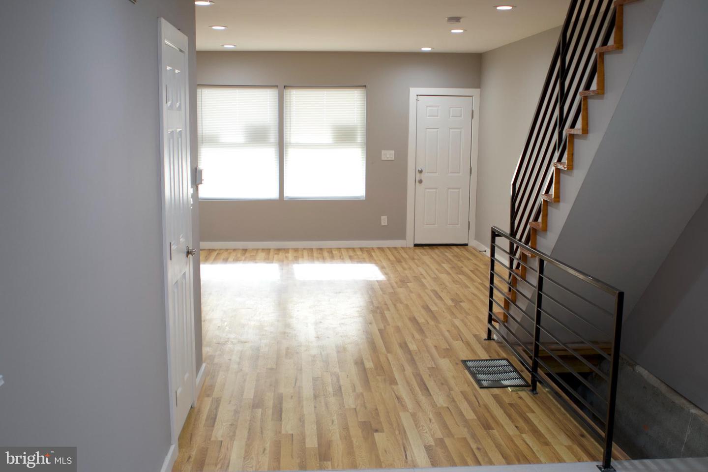 47 N Redfield St Property Photo 3