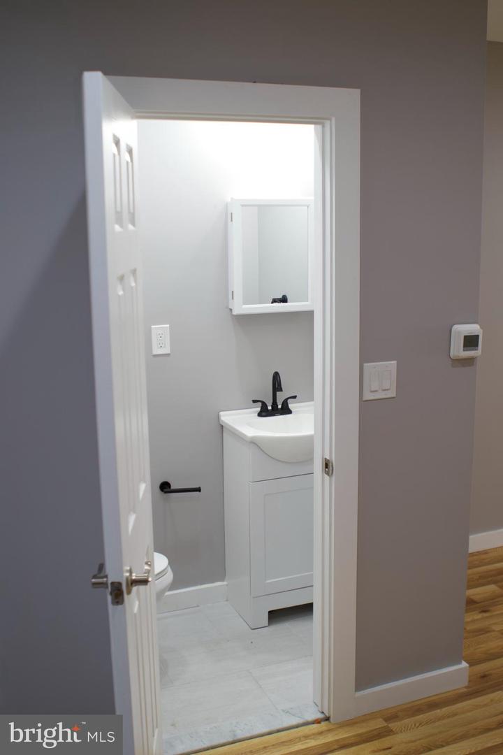 47 N Redfield St Property Photo 6