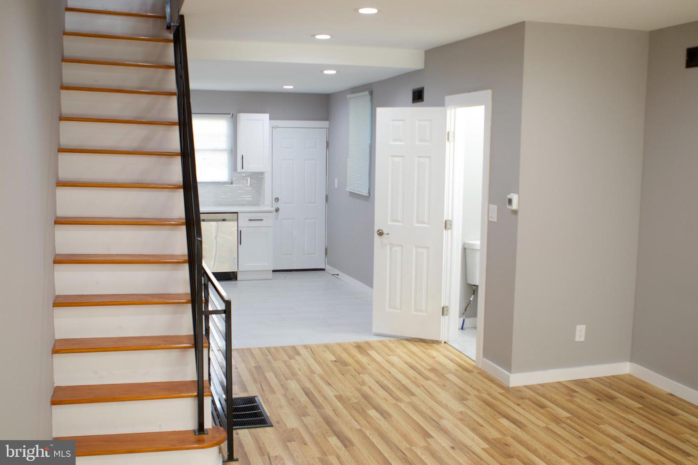 47 N Redfield St Property Photo 9
